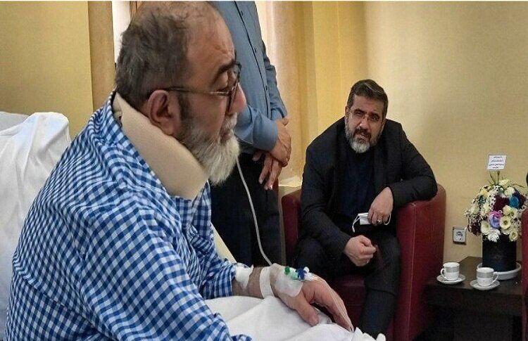 عیادت وزیر فرهنگ و ارشاد اسلامی از امام جمعه تبریز