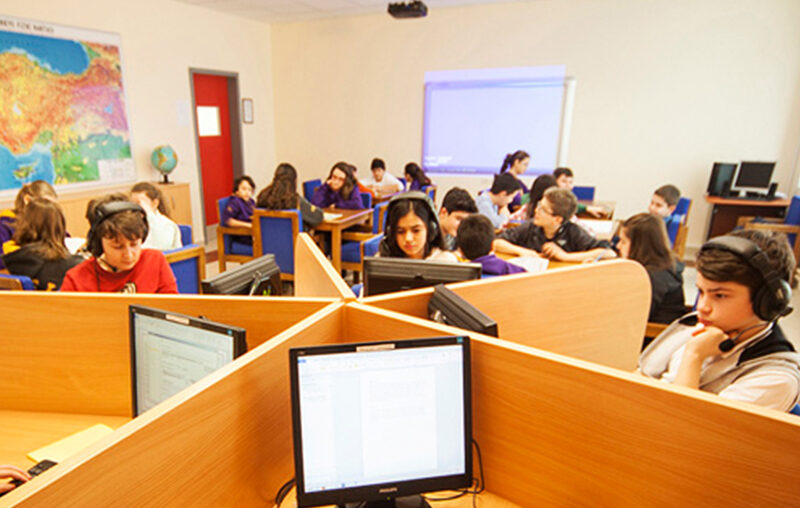 دانش‌آموزان ایرانی در ترکیه چه می‌کنند؟