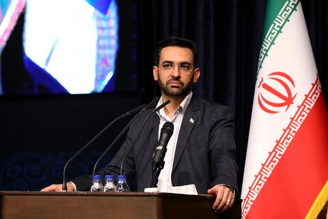 فاجعه قطع اینترنت و فیلترینگ کشور از زبان آذری جهرمی