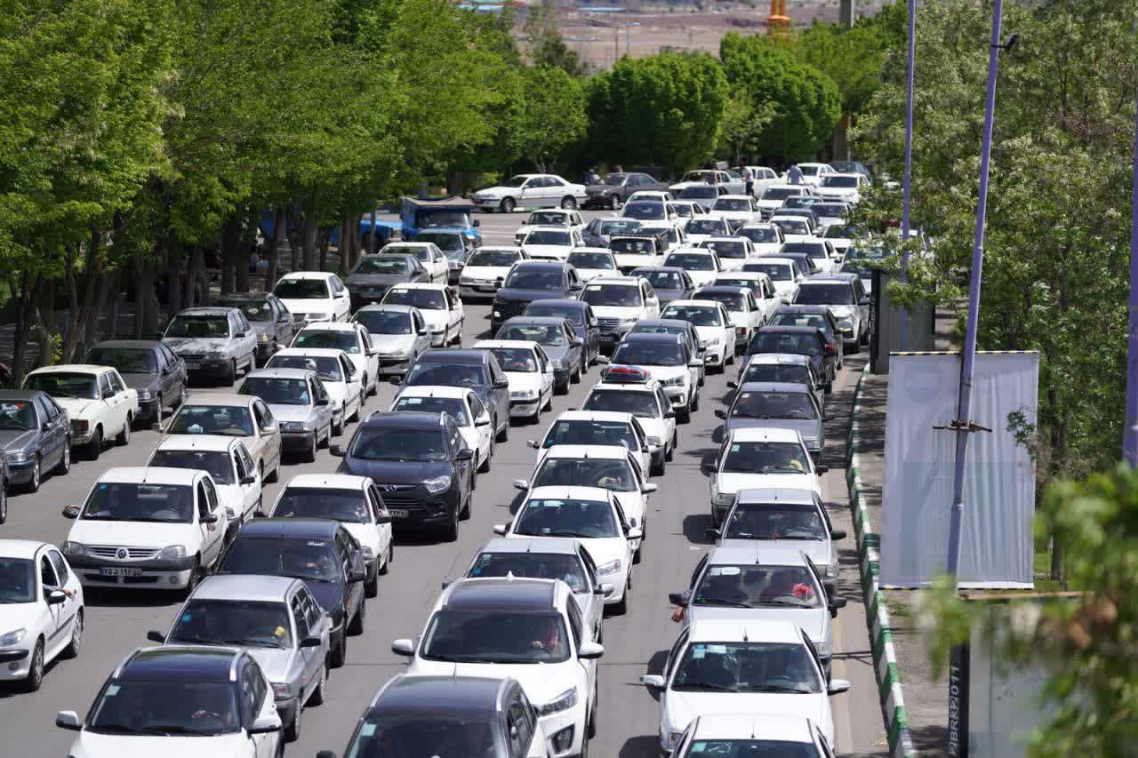 ورود 75 هزار خودرو غیربومی به منطقه آزاد ارس در تعطیلات عید فطر