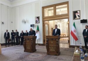 توافق ایران با الجزایر برای لغو ویزا